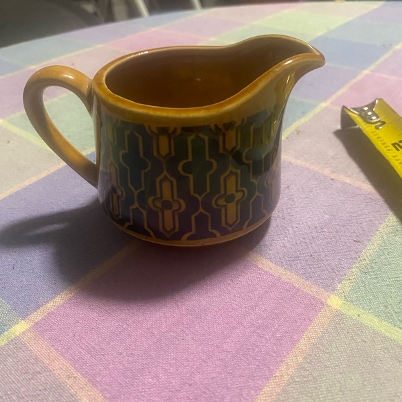 3 Vintage Pottery Pitchers. Very Nice Vintage Condition. No Cracks Or Chips. - Picture 10 of 12